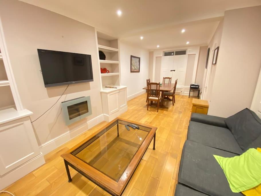 3bed 2bath Poplar Townhouse Holiday home London